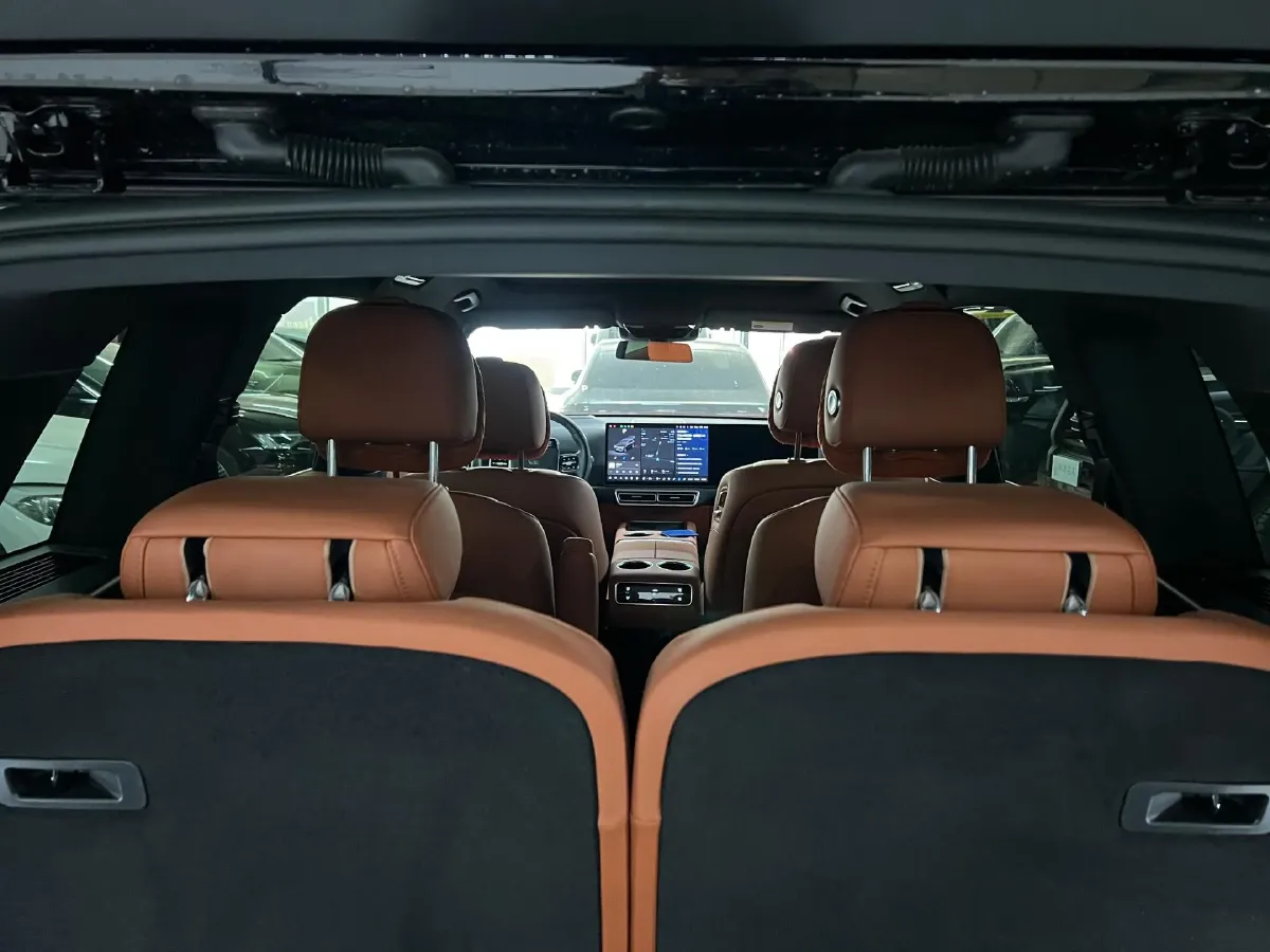 2025 Li L8 Range Extended 154HP REEV,autocango,china used car exporter,china ev exporter,chinese used car exporter,chinese used ev exporter