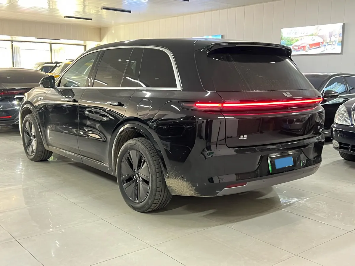 2025 Li L8 Range Extended 154HP REEV,autocango,china used car exporter,china ev exporter,chinese used car exporter,chinese used ev exporter