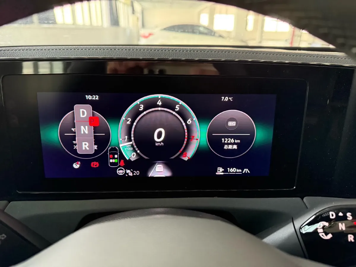 2026 Volkswagen Tiguan L 2.0T 220HP L4 7DCT,autocango,china used car exporter,china ev exporter,chinese used car exporter,chinese used ev exporter