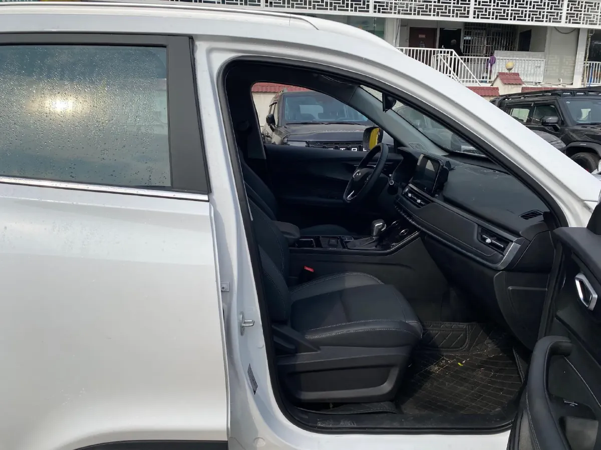 2025 Chery Tiggo 5x 1.5L 120HP L4 CVT,autocango,china used car exporter,china ev exporter,chinese used car exporter,chinese used ev exporter