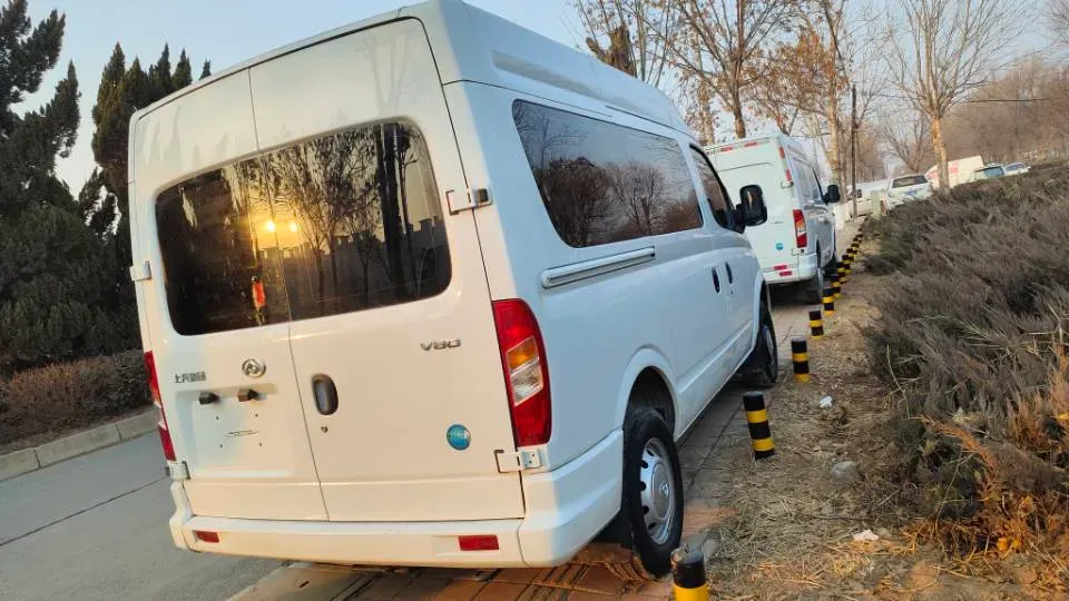 2021 MAXUS XinTu V80 2.0T 127HP L4 6MT,autocango,china used car exporter,china ev exporter,chinese used car exporter,chinese used ev exporter