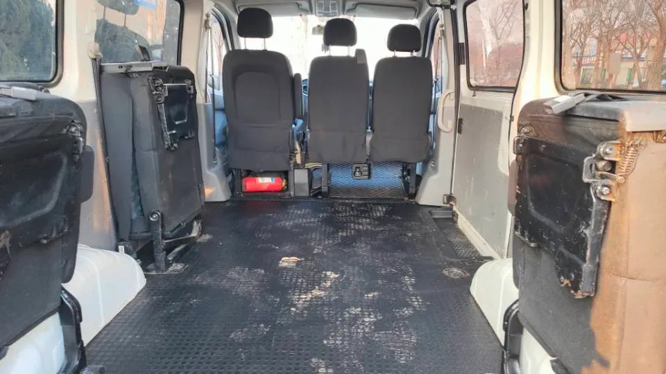 2021 MAXUS XinTu V80 2.0T 127HP L4 6MT,autocango,china used car exporter,china ev exporter,chinese used car exporter,chinese used ev exporter