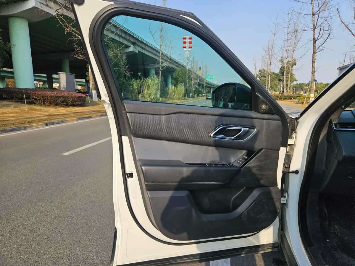 2018 Land Rover Range Rover Velar 3.0T 380HP V6 8AT,autocango,china used car exporter,china ev exporter,chinese used car exporter,chinese used ev exporter