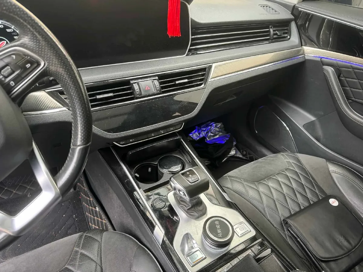 2019 HongQi HS5 2.0T 224HP L4 6AT,autocango,china used car exporter,china ev exporter,chinese used car exporter,chinese used ev exporter