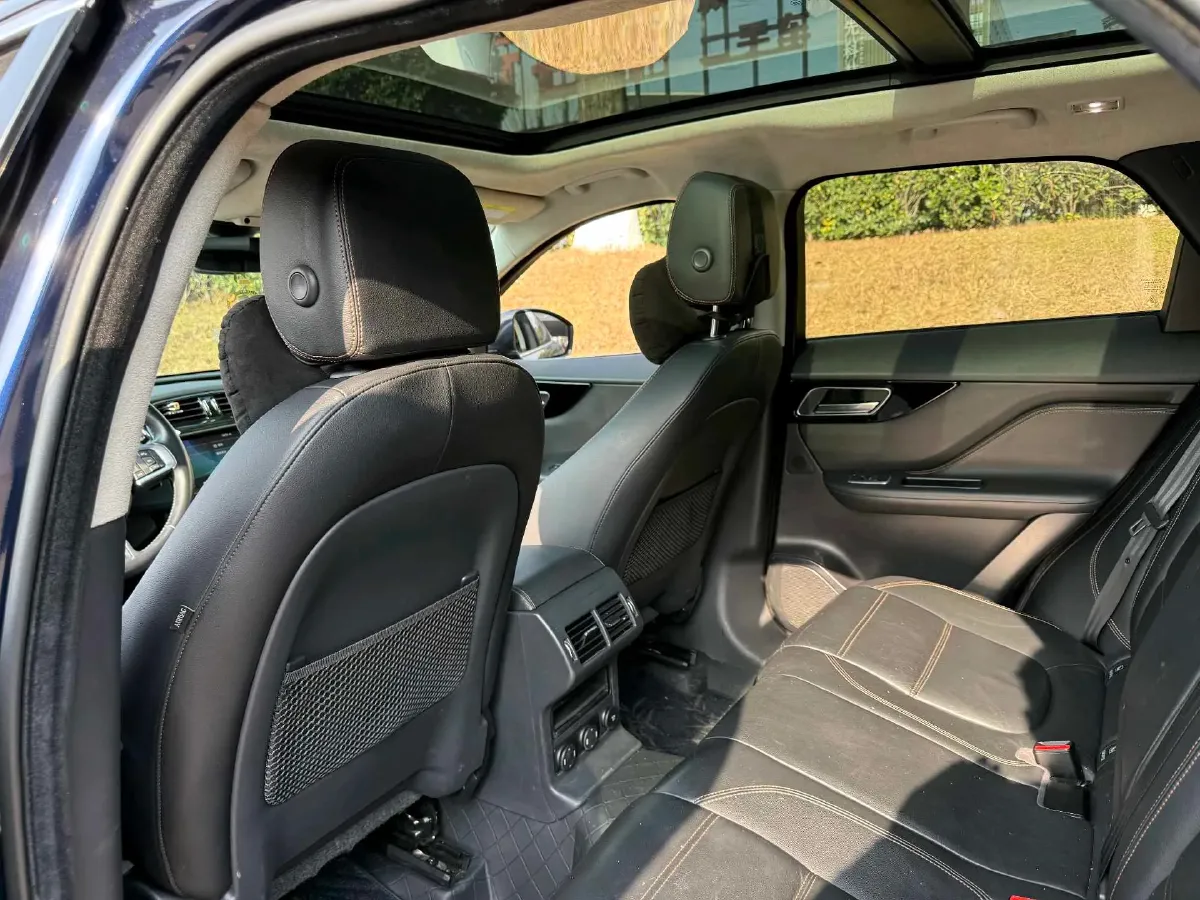 2020 Jaguar F-PACE 2.0T 250HP L4 8AT,autocango,china used car exporter,china ev exporter,chinese used car exporter,chinese used ev exporter