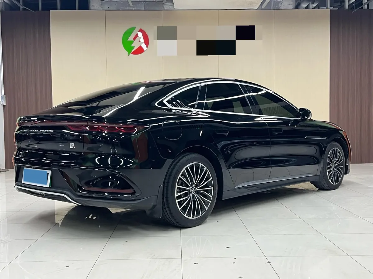 2022 Volkswagen Tiguan L 2.0T 186HP L4 7DCT,autocango,china used car exporter,china ev exporter,chinese used car exporter,chinese used ev exporter