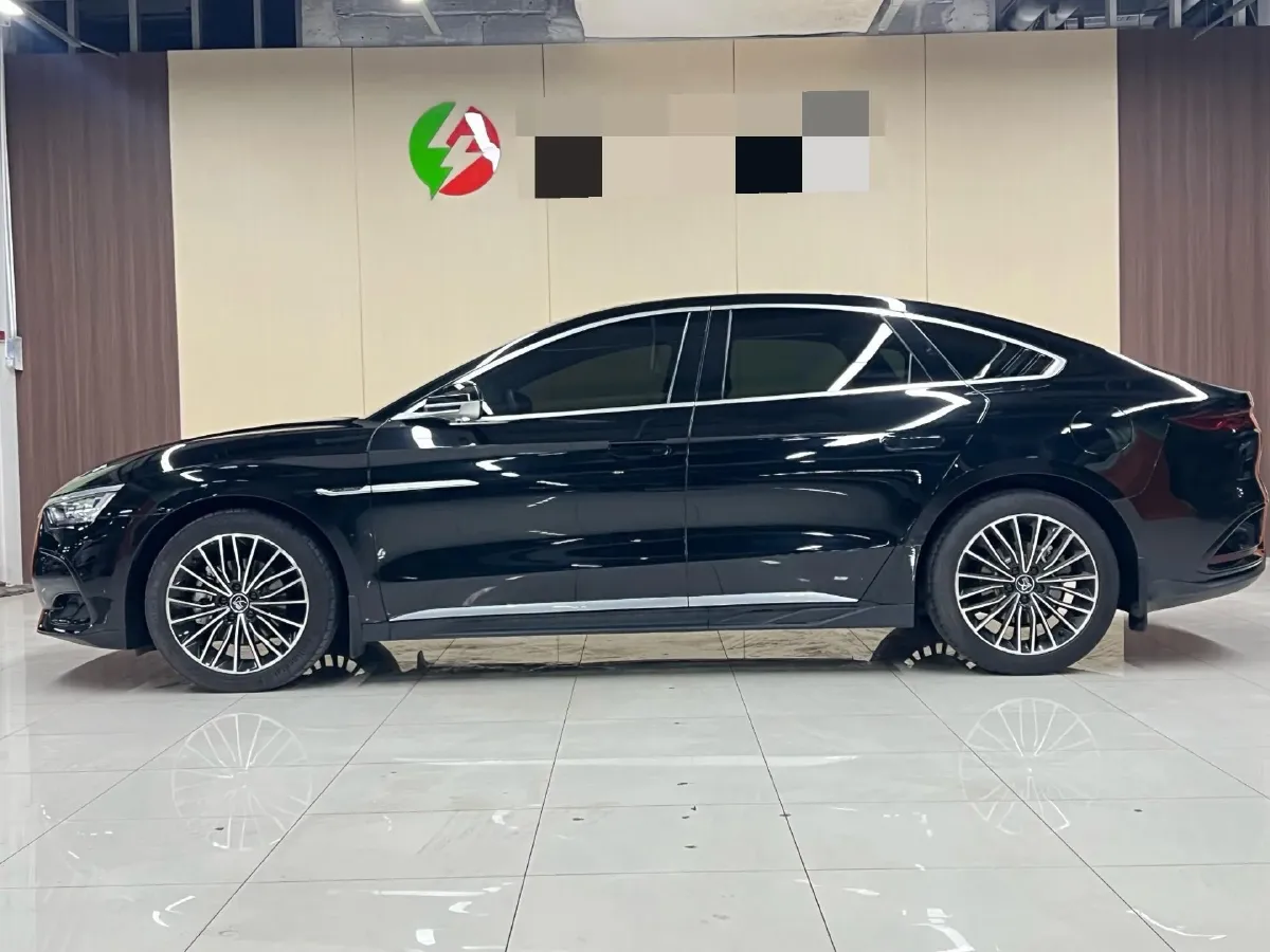 2022 Volkswagen Tiguan L 2.0T 186HP L4 7DCT,autocango,china used car exporter,china ev exporter,chinese used car exporter,chinese used ev exporter