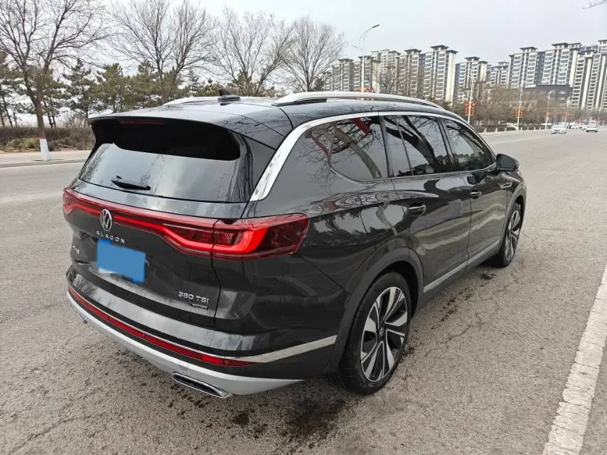 2023 Volkswagen Talagon 2.0T 220HP L4 7DCT,autocango,china used car exporter,china ev exporter,chinese used car exporter,chinese used ev exporter