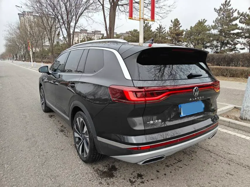 2023 Volkswagen Talagon 2.0T 220HP L4 7DCT,autocango,china used car exporter,china ev exporter,chinese used car exporter,chinese used ev exporter