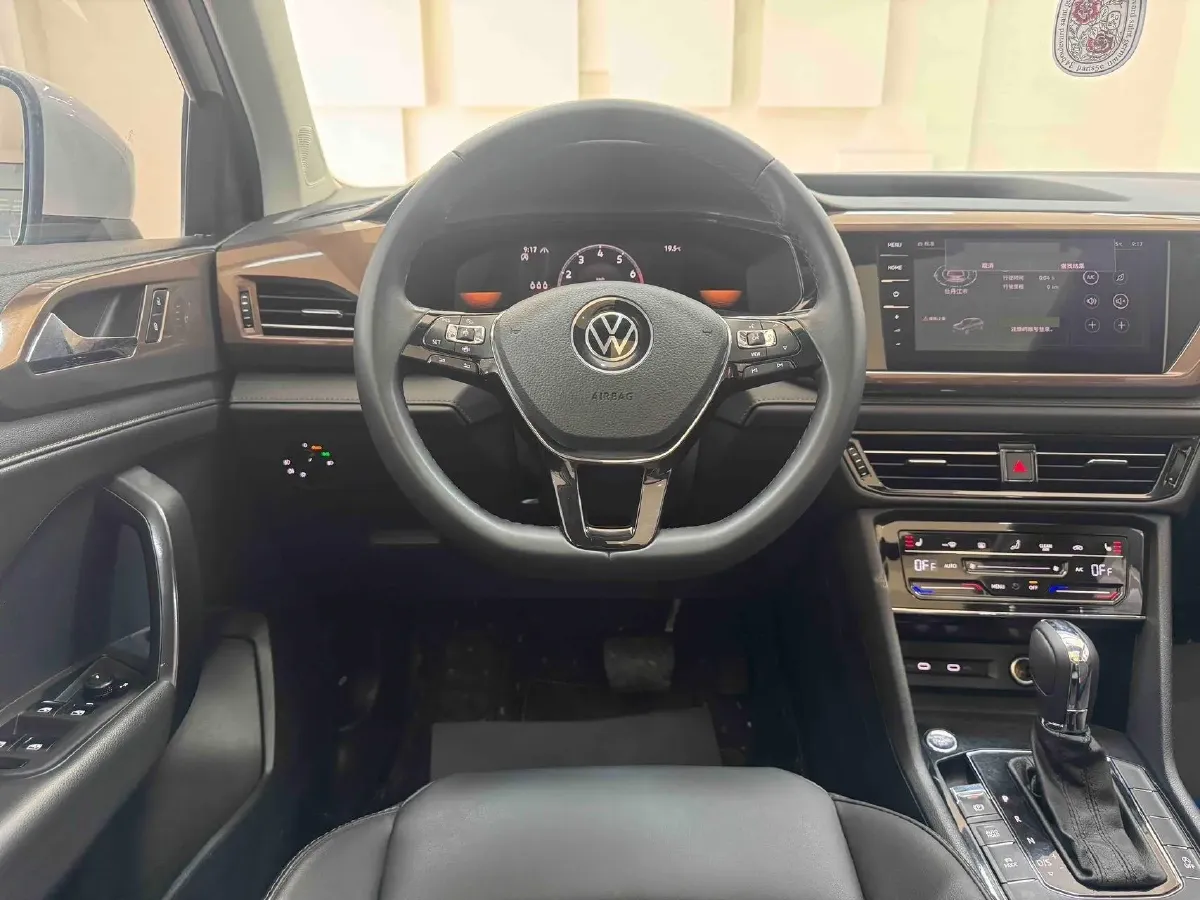 2022 Volkswagen Tharu 1.4T 150HP L4 7DCT,autocango,china used car exporter,china ev exporter,chinese used car exporter,chinese used ev exporter