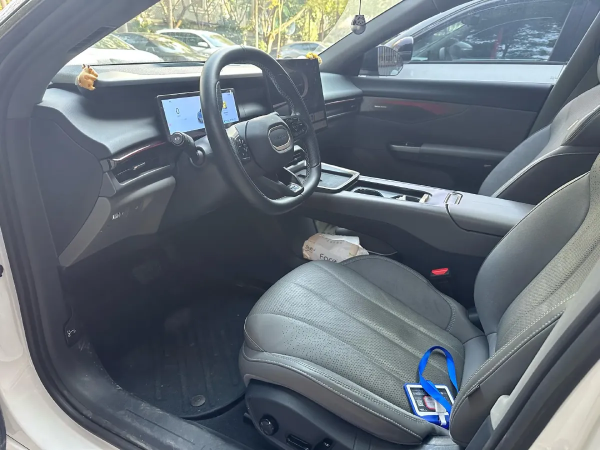 2024 LYNK&CO 07 EM-P 1.5T 163HP L4 3DHT PHEV 18.99KWH,autocango,china used car exporter,china ev exporter,chinese used car exporter,chinese used ev exporter