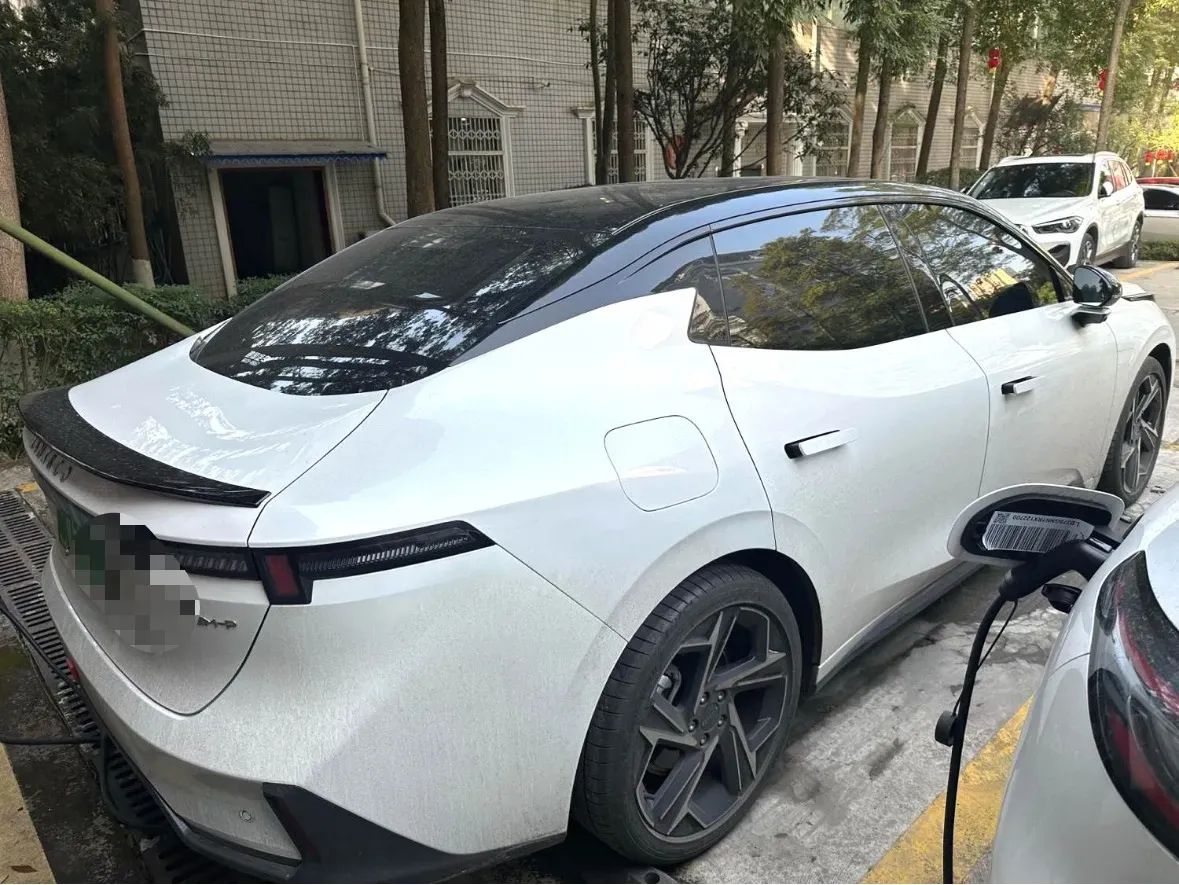 2024 LYNK&CO 07 EM-P 1.5T 163HP L4 3DHT PHEV 18.99KWH,autocango,china used car exporter,china ev exporter,chinese used car exporter,chinese used ev exporter