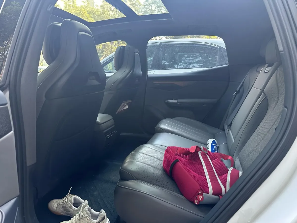 2024 LYNK&CO 07 EM-P 1.5T 163HP L4 3DHT PHEV 18.99KWH,autocango,china used car exporter,china ev exporter,chinese used car exporter,chinese used ev exporter