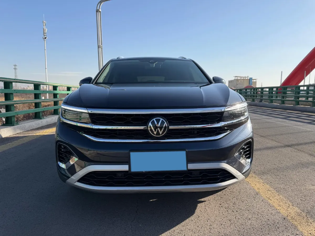 2021 Volkswagen Talagon 2.0T 220HP L4 7DCT,autocango,china used car exporter,china ev exporter,chinese used car exporter,chinese used ev exporter