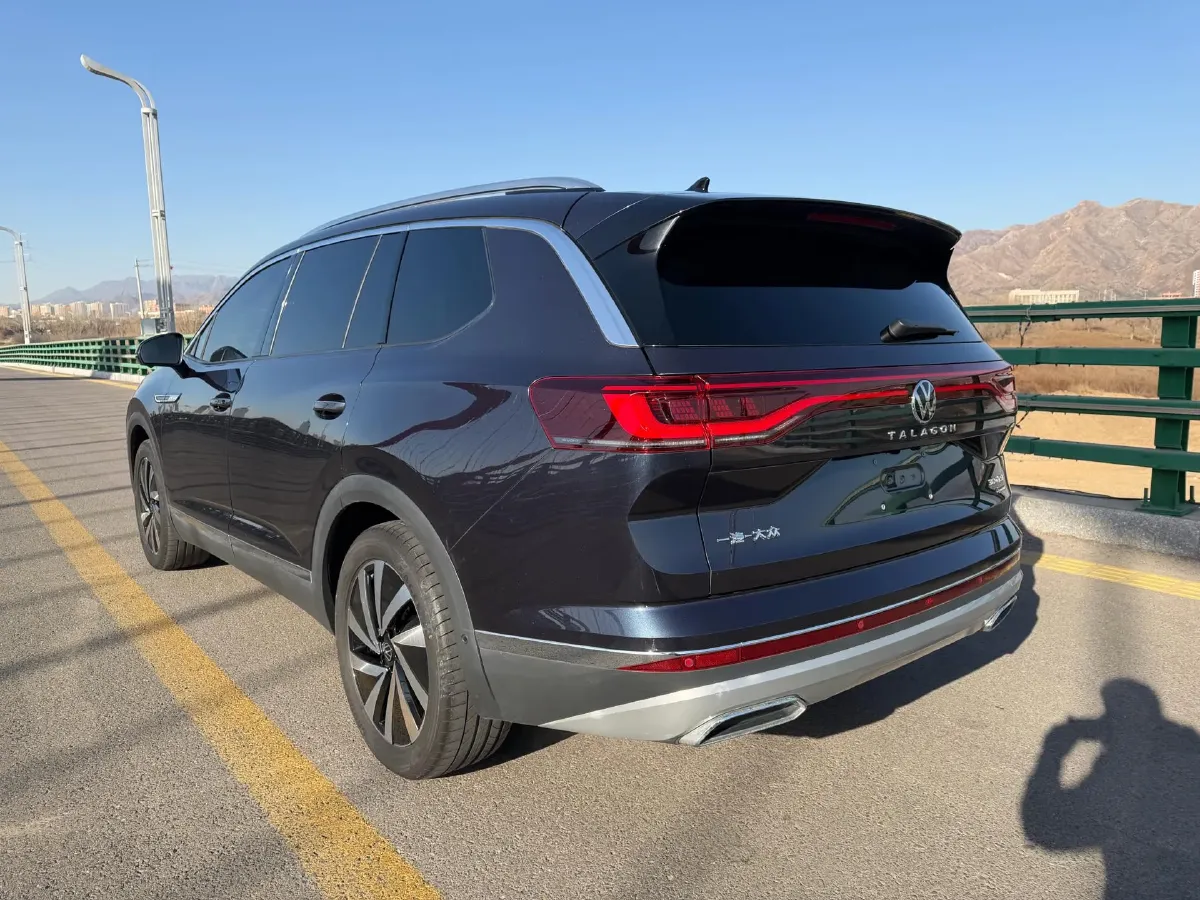 2021 Volkswagen Talagon 2.0T 220HP L4 7DCT,autocango,china used car exporter,china ev exporter,chinese used car exporter,chinese used ev exporter