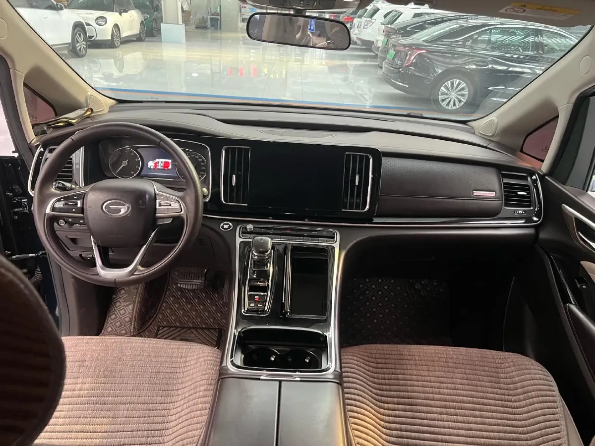 2021 GAC Trumpchi M8 2.0T 252HP L4 8AT,autocango,china used car exporter,china ev exporter,chinese used car exporter,chinese used ev exporter