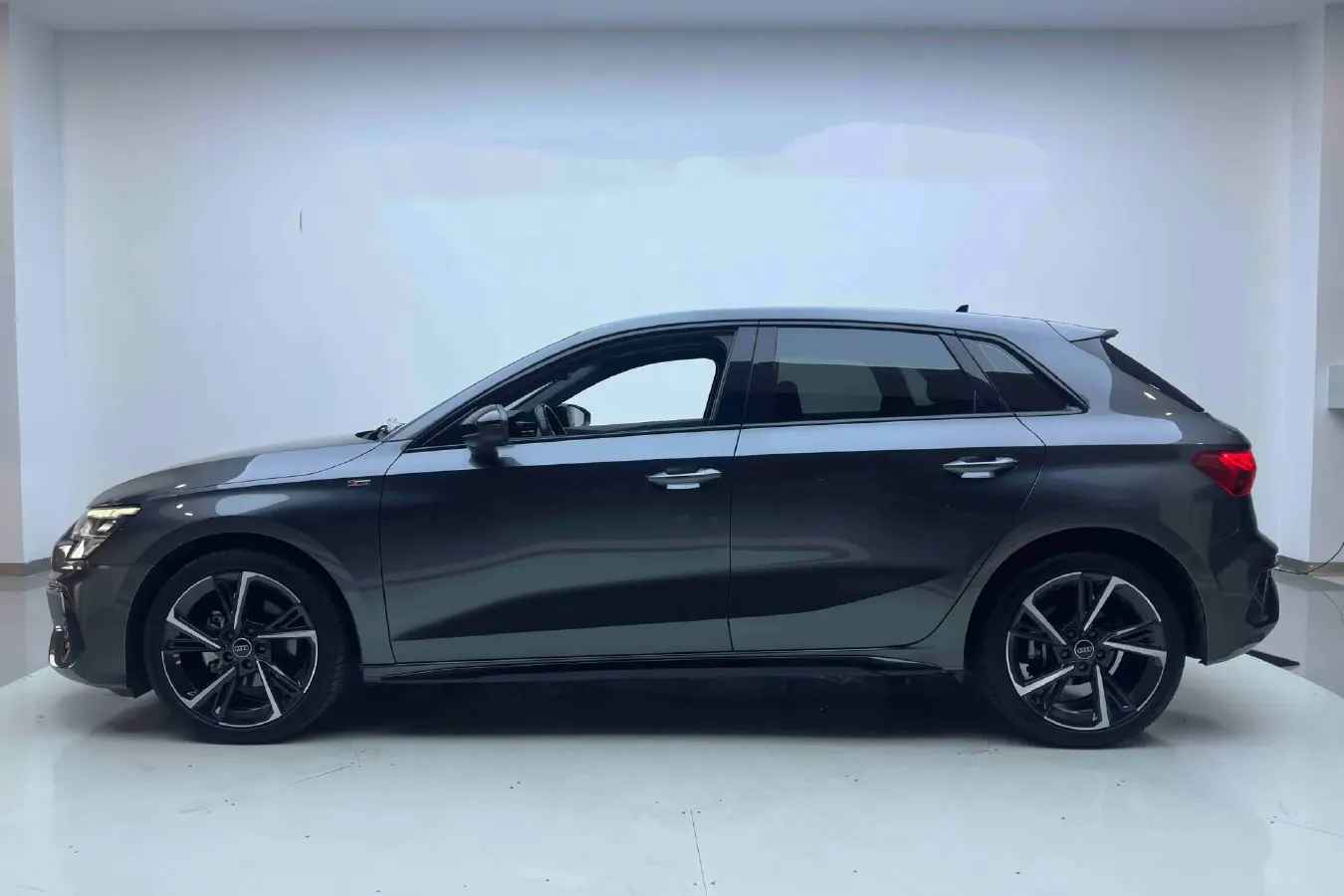 2022 Audi A3 1.4T 150HP L4 7DCT,autocango,china used car exporter,china ev exporter,chinese used car exporter,chinese used ev exporter