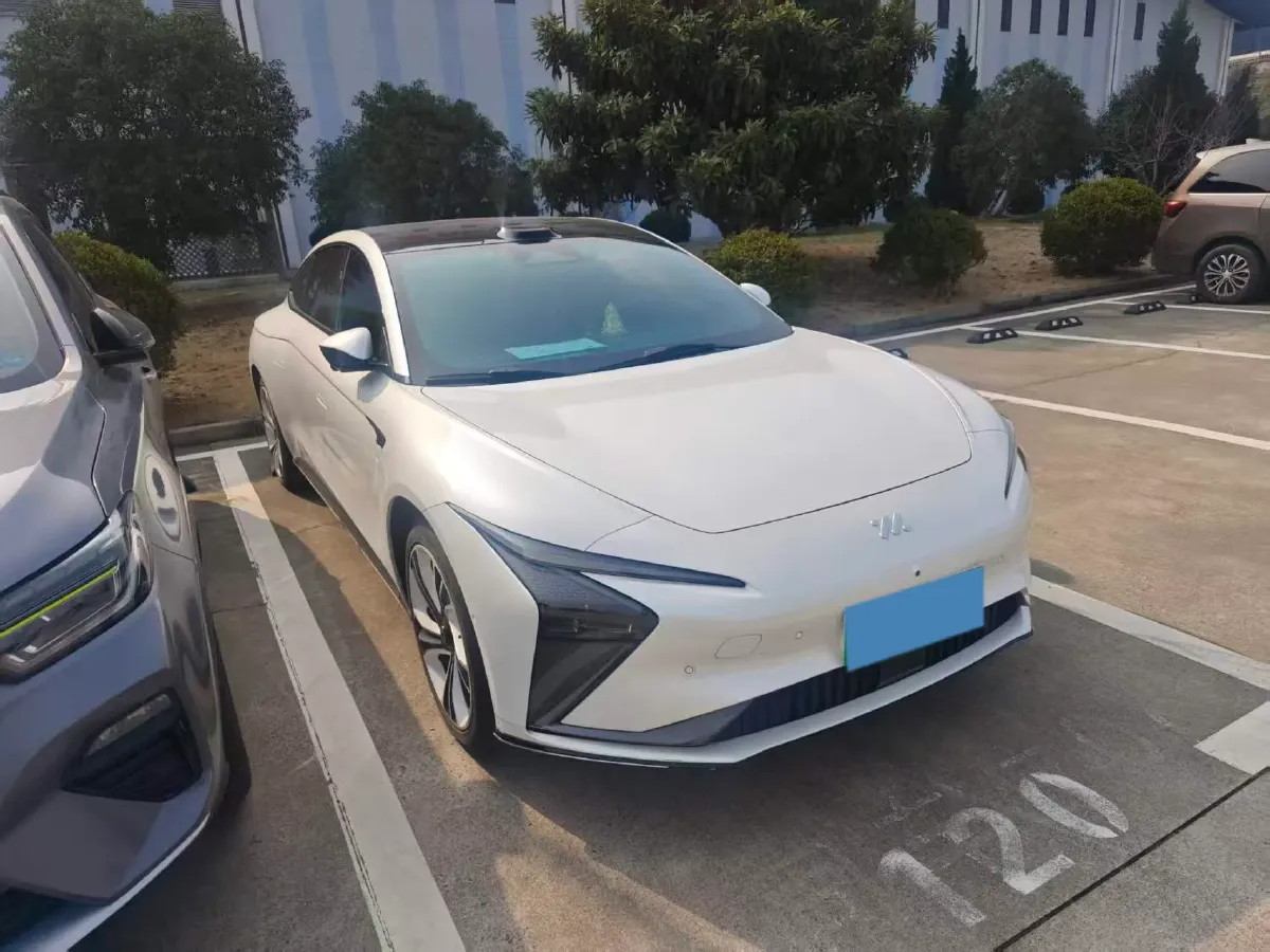 2022 IM L7 BEV 90KWH,autocango,china used car exporter,china ev exporter,chinese used car exporter,chinese used ev exporter