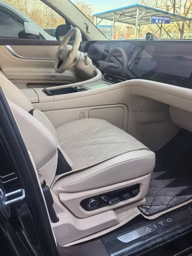 2024 AITO AITO M9 1.5T 152HP L4 REEV 42KWH,autocango,china used car exporter,china ev exporter,chinese used car exporter,chinese used ev exporter