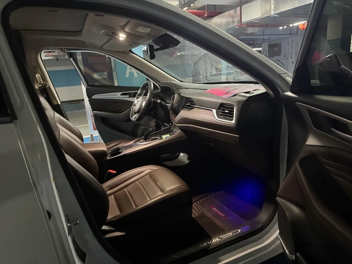 2020 Haval F7 2.0T 224HP L4 7DCT,autocango,china used car exporter,china ev exporter,chinese used car exporter,chinese used ev exporter