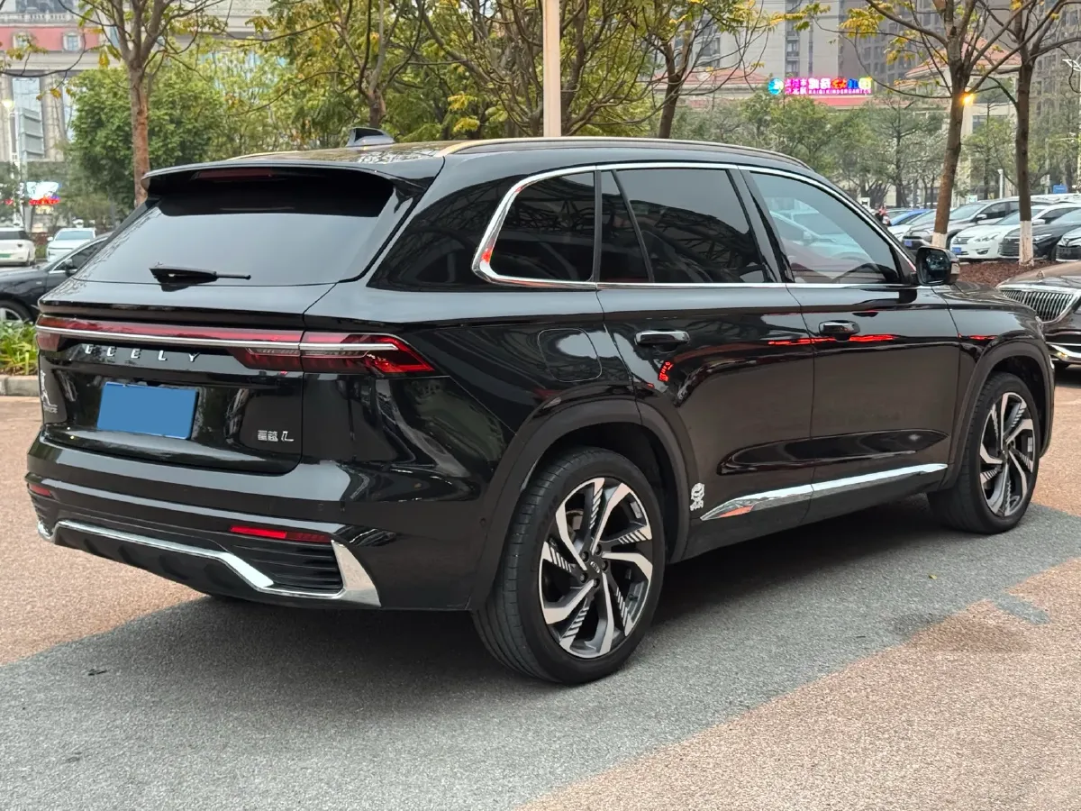 2021 Geely Monjaro 2.0T 218HP L4 7DCT,autocango,china used car exporter,china ev exporter,chinese used car exporter,chinese used ev exporter