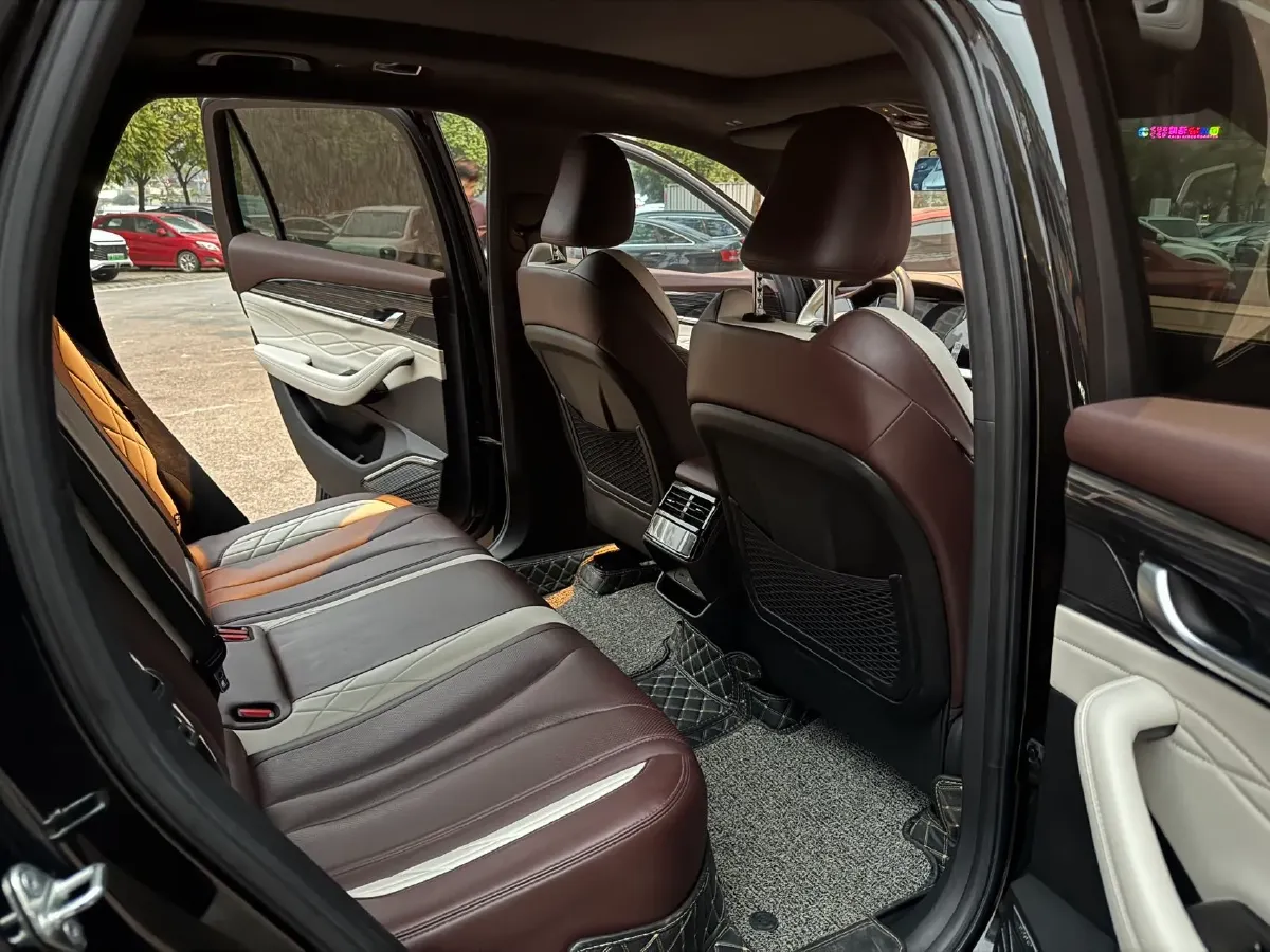 2021 Geely Monjaro 2.0T 218HP L4 7DCT,autocango,china used car exporter,china ev exporter,chinese used car exporter,chinese used ev exporter