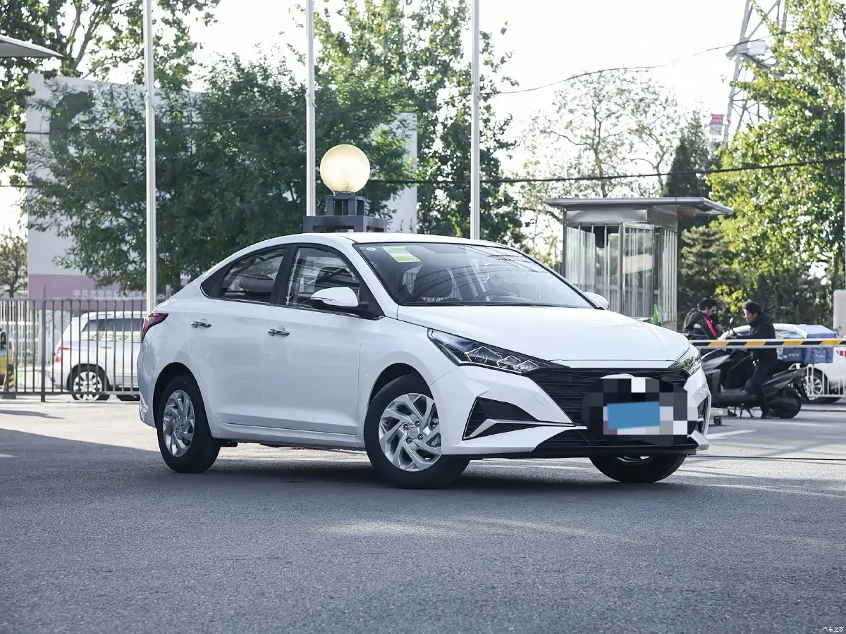 2020 Hyundai Verna 1.4L 100HP L4 6MT,autocango,china used car exporter,china ev exporter,chinese used car exporter,chinese used ev exporter