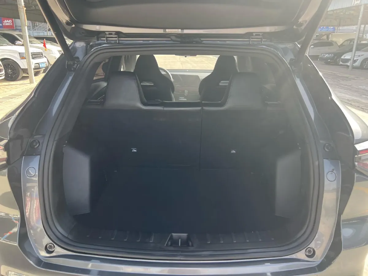 2024 ChangAn X5 PLUS 1.5T 188HP L4 7DCT,autocango,china used car exporter,china ev exporter,chinese used car exporter,chinese used ev exporter