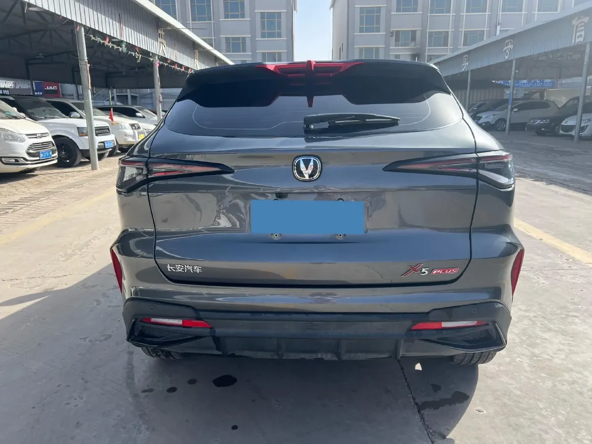 2024 ChangAn X5 PLUS 1.5T 188HP L4 7DCT,autocango,china used car exporter,china ev exporter,chinese used car exporter,chinese used ev exporter
