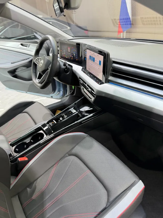 2022 Jetour DASHING i-DM 1.5T 156HP L4 3DHT PHEV 19.27KWH,autocango,china used car exporter,china ev exporter,chinese used car exporter,chinese used ev exporter