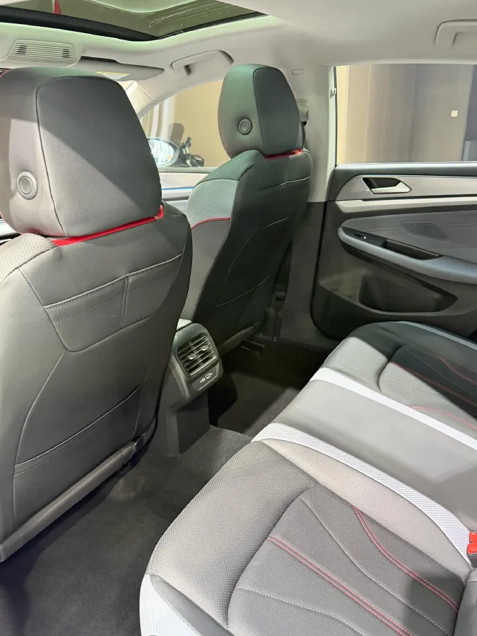 2022 Jetour DASHING i-DM 1.5T 156HP L4 3DHT PHEV 19.27KWH,autocango,china used car exporter,china ev exporter,chinese used car exporter,chinese used ev exporter