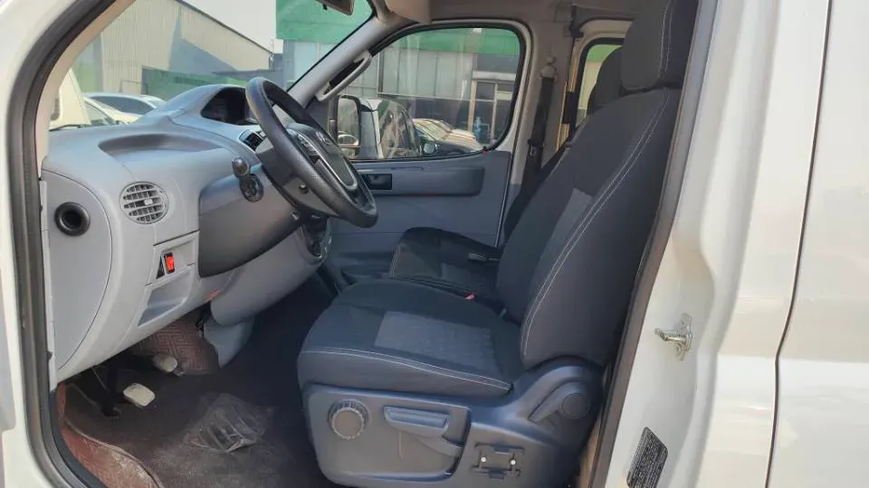 2023 DongFeng DFAC YuFeng 2.0T 136HP L4 6MT,autocango,china used car exporter,china ev exporter,chinese used car exporter,chinese used ev exporter