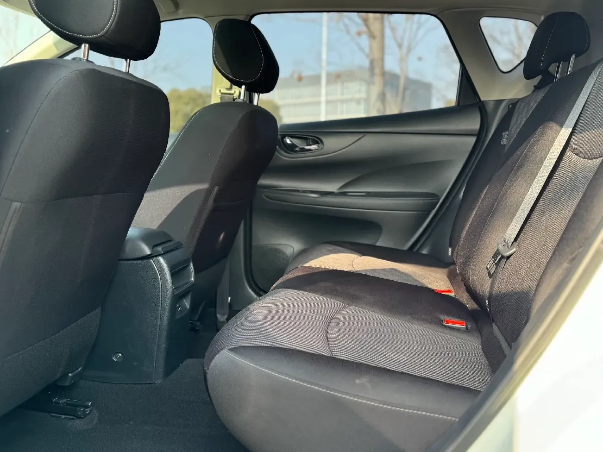 2021 Nissan Tiida 1.6L 122HP L4 CVT,autocango,china used car exporter,china ev exporter,chinese used car exporter,chinese used ev exporter