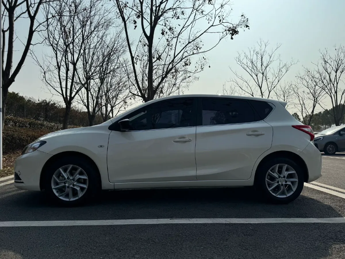 2021 Nissan Tiida 1.6L 122HP L4 CVT,autocango,china used car exporter,china ev exporter,chinese used car exporter,chinese used ev exporter