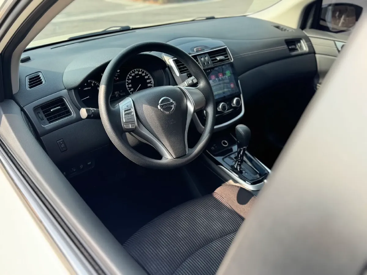 2021 Nissan Tiida 1.6L 122HP L4 CVT,autocango,china used car exporter,china ev exporter,chinese used car exporter,chinese used ev exporter