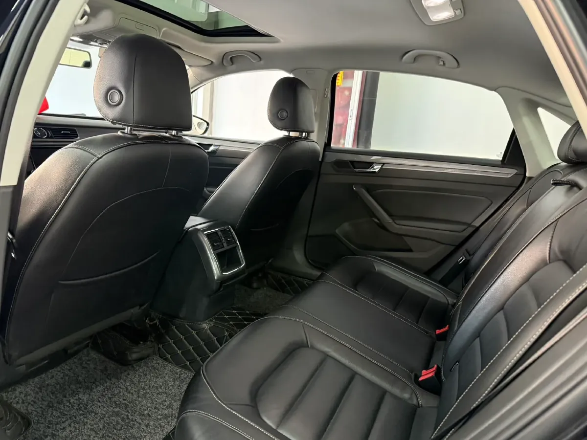 2017 Volkswagen Passat 1.4T 150HP L4 7DCT,autocango,china used car exporter,china ev exporter,chinese used car exporter,chinese used ev exporter