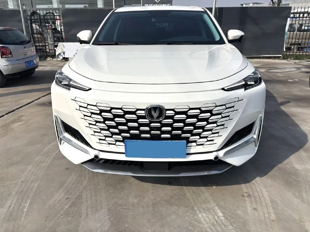 2021 ChangAn UNI-K 2.0T 233HP L4 8AT,autocango,china used car exporter,china ev exporter,chinese used car exporter,chinese used ev exporter