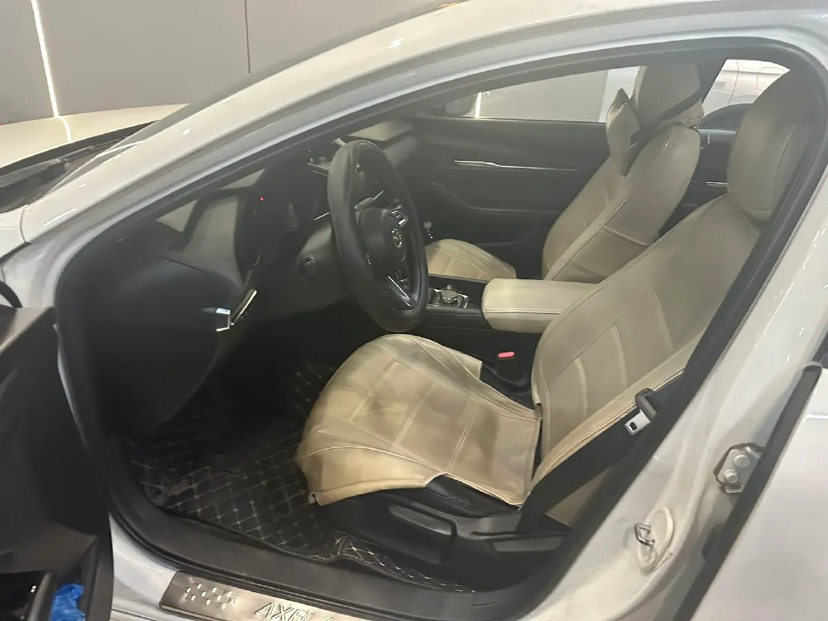 2020 Mazda 3 Axela 2.0L 158HP L4 6AT,autocango,china used car exporter,china ev exporter,chinese used car exporter,chinese used ev exporter