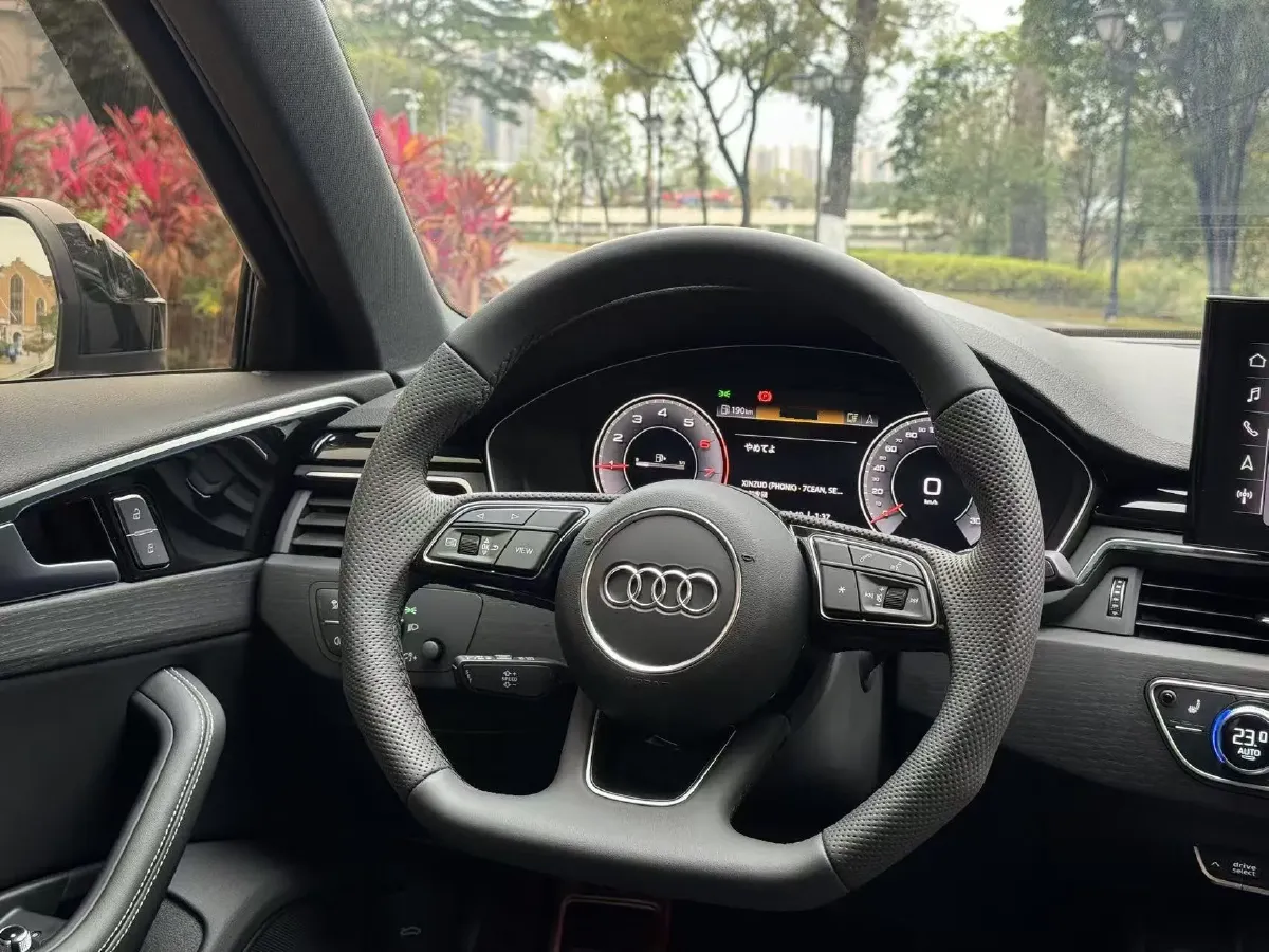 2023 Audi A4L 2.0T 190HP L4 7DCT,autocango,china used car exporter,china ev exporter,chinese used car exporter,chinese used ev exporter