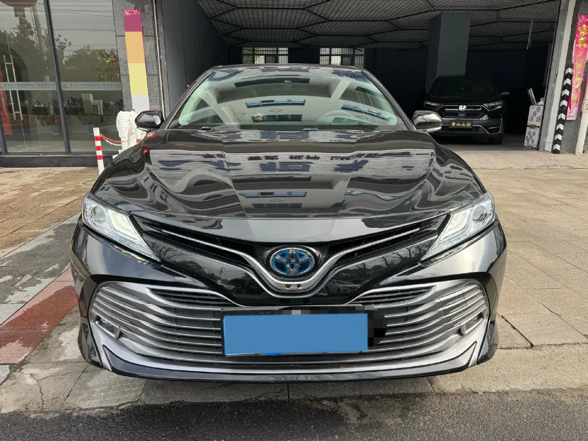 2019 Toyota Camry 2.5L 178HP L4 E-CVT Hybrid,autocango,china used car exporter,china ev exporter,chinese used car exporter,chinese used ev exporter