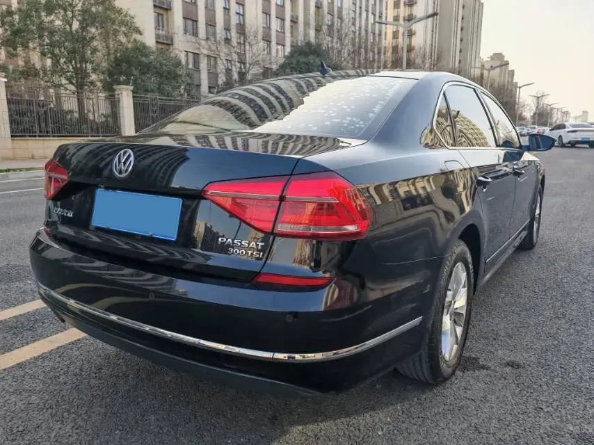 2017 Volkswagen Passat 1.8T 180HP L4 7DCT,autocango,china used car exporter,china ev exporter,chinese used car exporter,chinese used ev exporter
