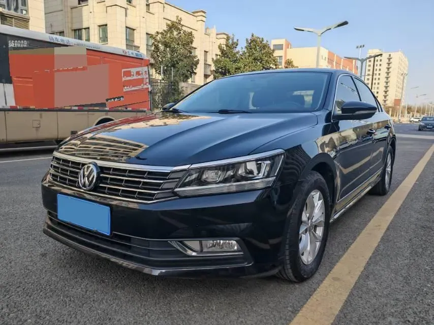 2017 Volkswagen Passat 1.8T 180HP L4 7DCT,autocango,china used car exporter,china ev exporter,chinese used car exporter,chinese used ev exporter