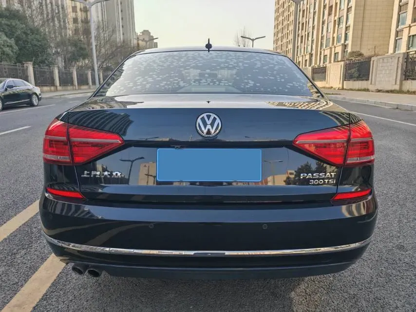 2017 Volkswagen Passat 1.8T 180HP L4 7DCT,autocango,china used car exporter,china ev exporter,chinese used car exporter,chinese used ev exporter