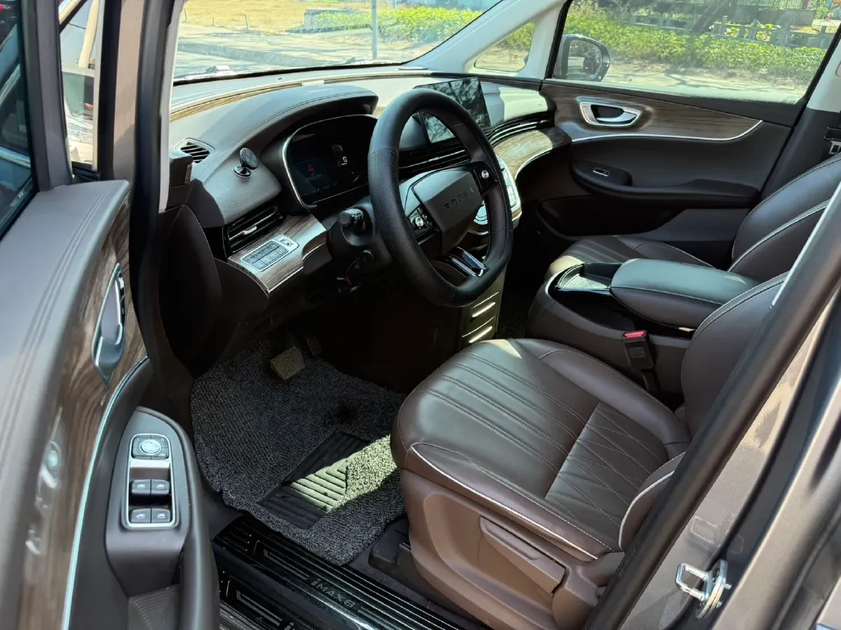 2022 Roewe iMAX8 BEV 90KWH,autocango,china used car exporter,china ev exporter,chinese used car exporter,chinese used ev exporter