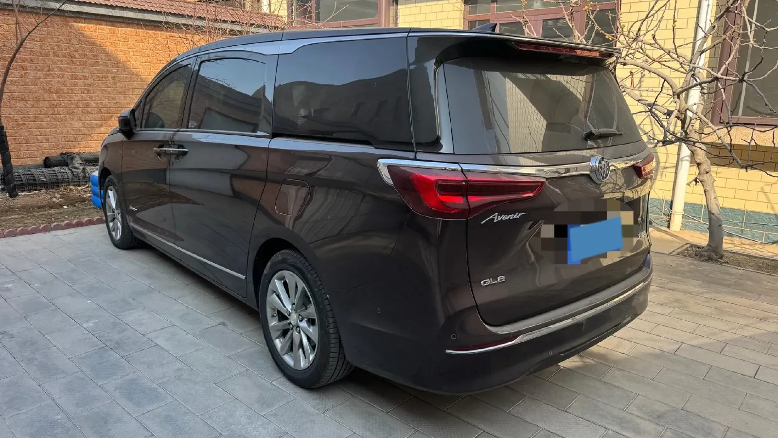 2022 Buick GL8 2.0T 237HP L4 9AT,autocango,china used car exporter,china ev exporter,chinese used car exporter,chinese used ev exporter