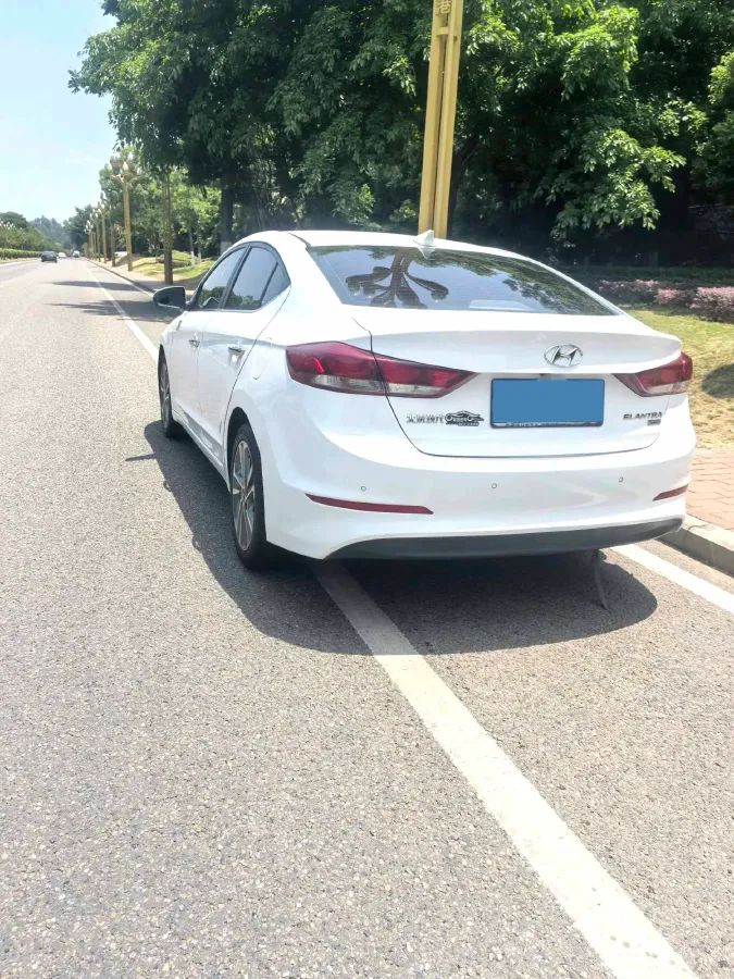 2016 Hyundai Elantra 1.6L 130HP L4 6AT,autocango,china used car exporter,china ev exporter,chinese used car exporter,chinese used ev exporter