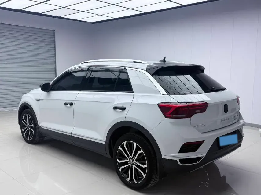 2022 Volkswagen T-Roc 1.4T 150HP L4 7DCT,autocango,china used car exporter,china ev exporter,chinese used car exporter,chinese used ev exporter