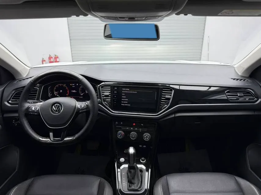 2022 Volkswagen T-Roc 1.4T 150HP L4 7DCT,autocango,china used car exporter,china ev exporter,chinese used car exporter,chinese used ev exporter