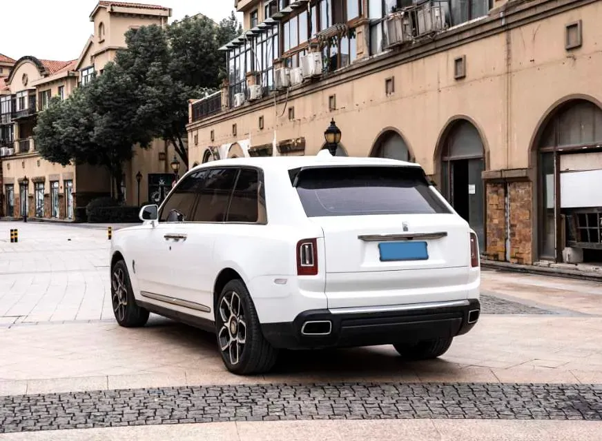 2018 Rolls-Royce Cullinan 6.7T 571HP V12 8AT,autocango,china used car exporter,china ev exporter,chinese used car exporter,chinese used ev exporter