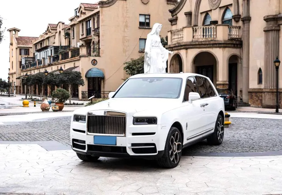 2018 Rolls-Royce Cullinan 6.7T 571HP V12 8AT,autocango,china used car exporter,china ev exporter,chinese used car exporter,chinese used ev exporter